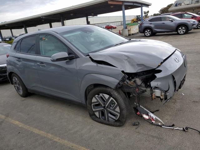 KM8K23AG1PU179180 - 2023 HYUNDAI KONA SE GRAY photo 4