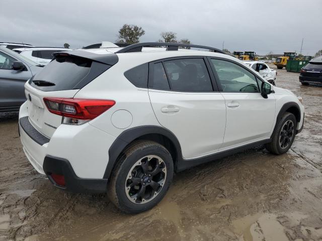 JF2GTAEC5M8250230 - 2021 SUBARU CROSSTREK PREMIUM WHITE photo 3