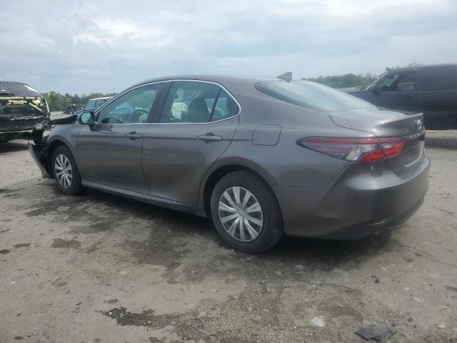 4T1C31AK2NU587467 - 2022 TOYOTA CAMRY LE GRAY photo 2
