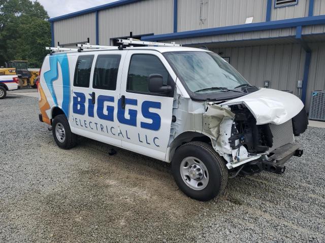 1GCWGAFP8R1285618 - 2024 CHEVROLET EXPRESS G2 白色 照片 4