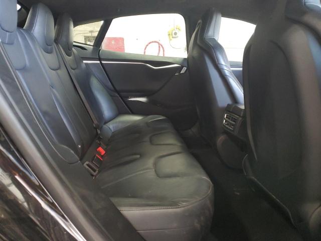 5YJSA1E4XGF144304 - 2016 TESLA MODEL S Schwarz Foto 10