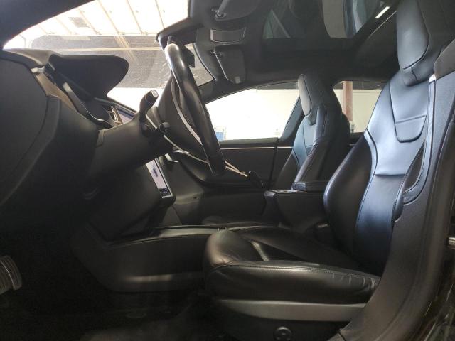 5YJSA1E4XGF144304 - 2016 TESLA MODEL S Schwarz Foto 7