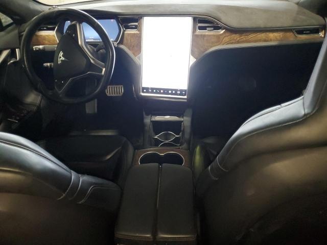 5YJSA1E4XGF144304 - 2016 TESLA MODEL S Schwarz Foto 8