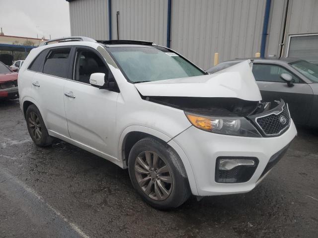 5XYKW4A22DG359719 - 2013 KIA SORENTO SX WHITE photo 4