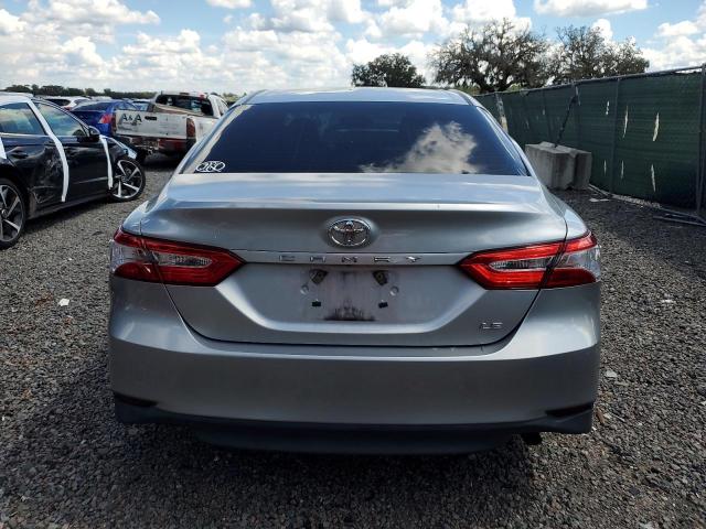 4T1B11HK5JU501702 - 2018 TOYOTA CAMRY L SILVER photo 6