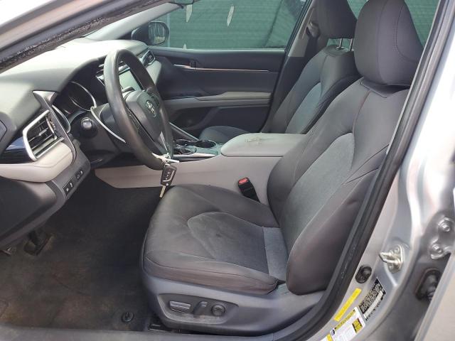 4T1B11HK5JU501702 - 2018 TOYOTA CAMRY L SILVER photo 7