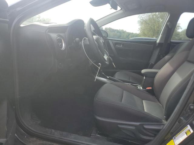 5YFBURHE6JP850045 - 2018 TOYOTA COROLLA L Czarny zdjęcie 7