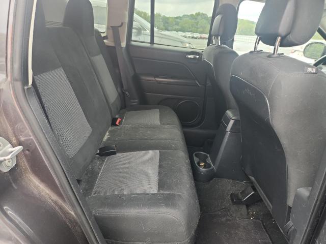 1C4NJDBB4GD756071 - 2016 JEEP COMPASS SPORT Серый фото 11