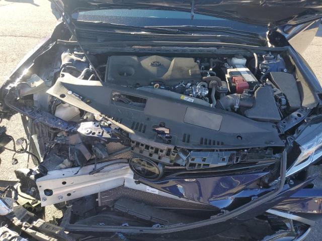 4T1C11AK1NU056895 - 2022 TOYOTA CAMRY LE BLUE photo 11