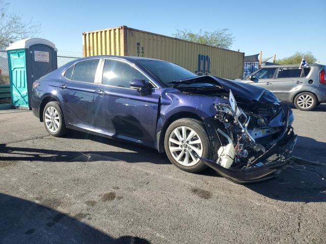 4T1C11AK1NU056895 - 2022 TOYOTA CAMRY LE BLUE photo 4