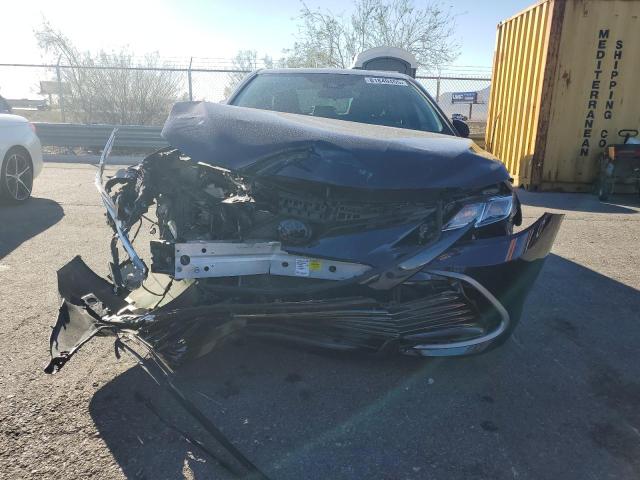 4T1C11AK1NU056895 - 2022 TOYOTA CAMRY LE BLUE photo 5