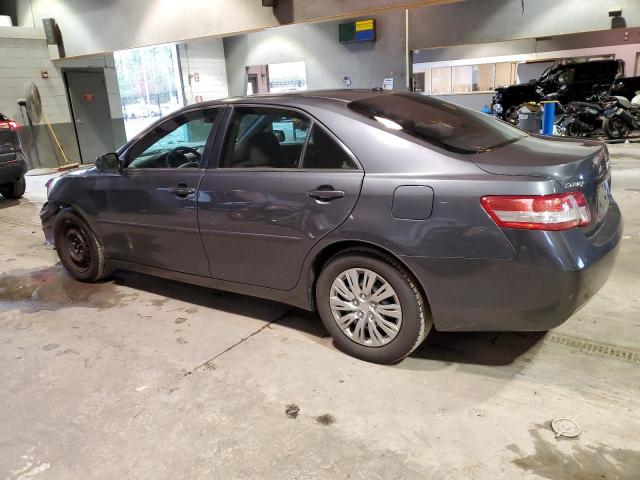 4T1BF3EKXBU620901 - 2011 TOYOTA CAMRY BASE GRAY photo 2