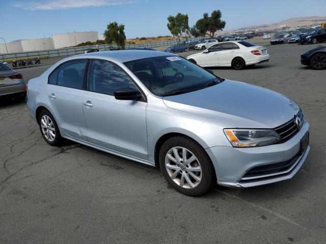 3VWD17AJ3FM325338 - 2015 VOLKSWAGEN JETTA SE SILVER photo 4