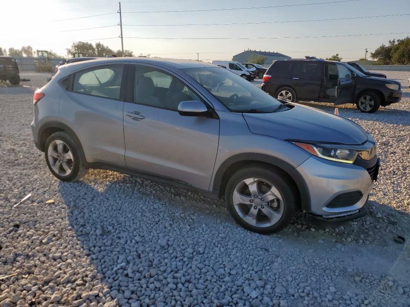 3CZRU5H37NM707957 - 2022 HONDA HR-V LX SILVER photo 4