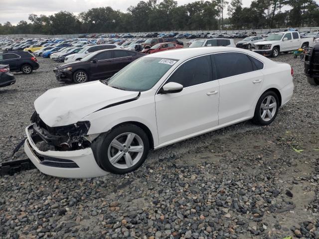 2012 VOLKSWAGEN PASSAT SE, 