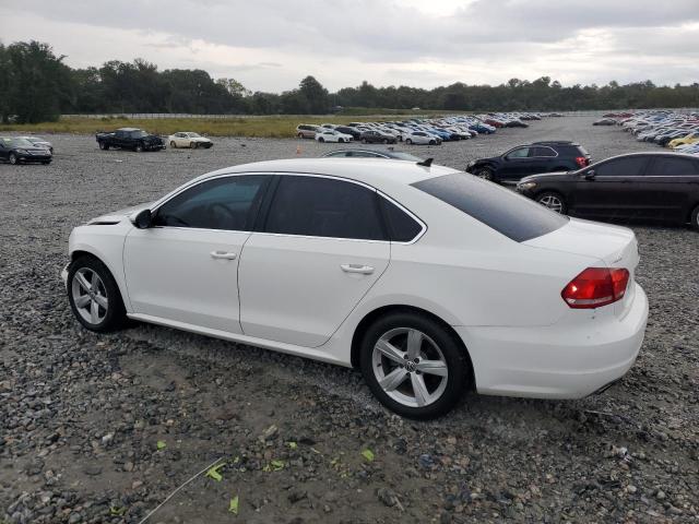1VWBH7A3XCC060984 - 2012 VOLKSWAGEN PASSAT SE 白色 照片 2