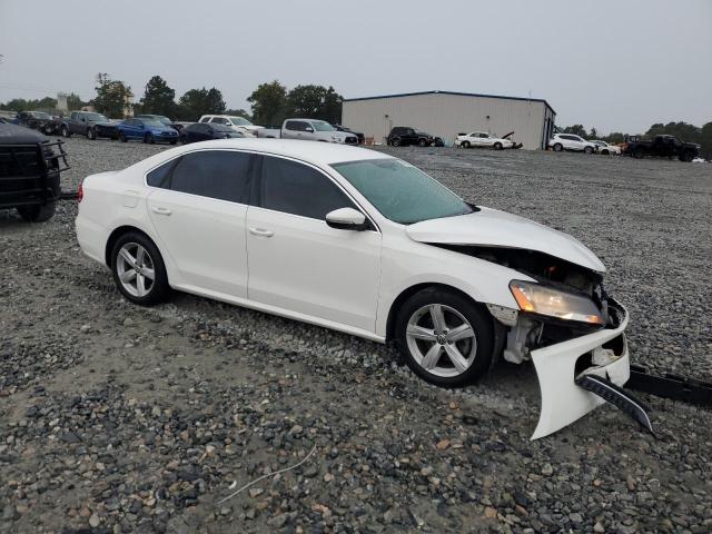 1VWBH7A3XCC060984 - 2012 VOLKSWAGEN PASSAT SE 白色 照片 4