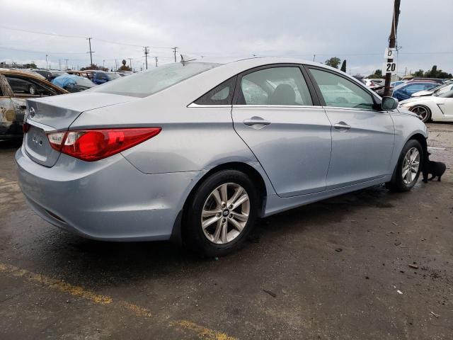 5NPEB4AC7DH655555 - 2013 HYUNDAI SONATA GLS BLUE photo 3