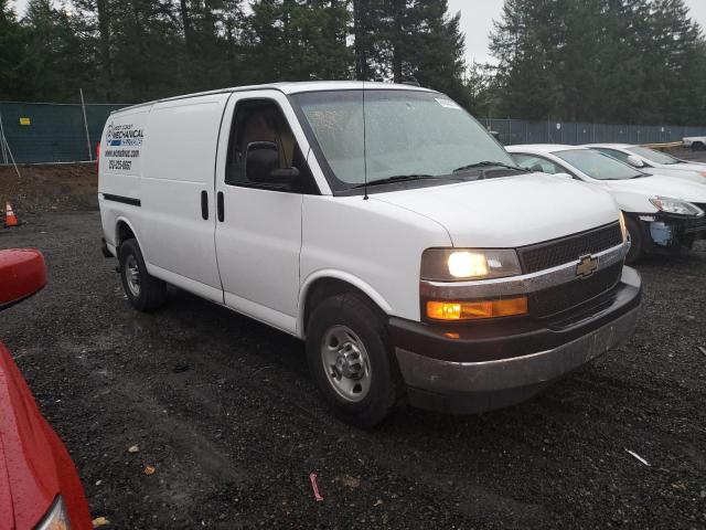 1GCWGAFF7H1339514 - 2017 CHEVROLET EXPRESS G2 WHITE photo 4