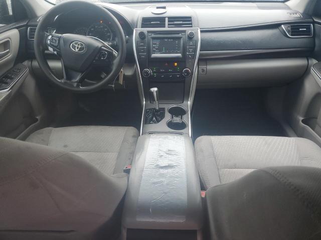 4T1BF1FK0FU092844 - 2015 TOYOTA CAMRY LE შავი ფოტო 8