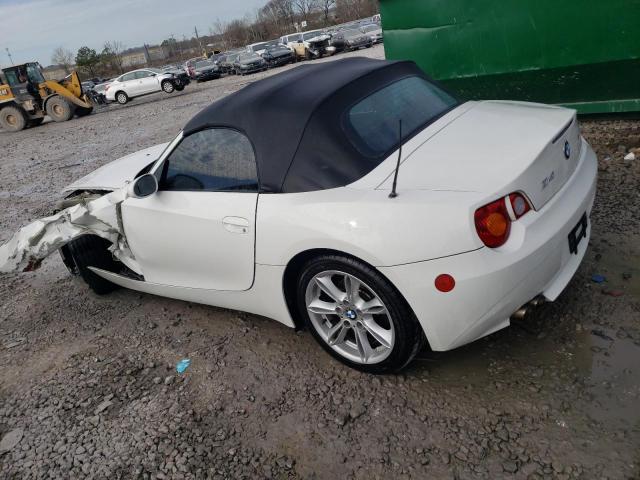 4USBT53564LU07372 - 2004 BMW Z4 3.0 WHITE photo 2