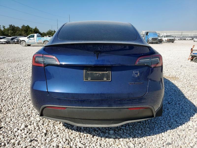 7SAYGDEE0RA217265 - 2024 TESLA MODEL Y Azul foto 6