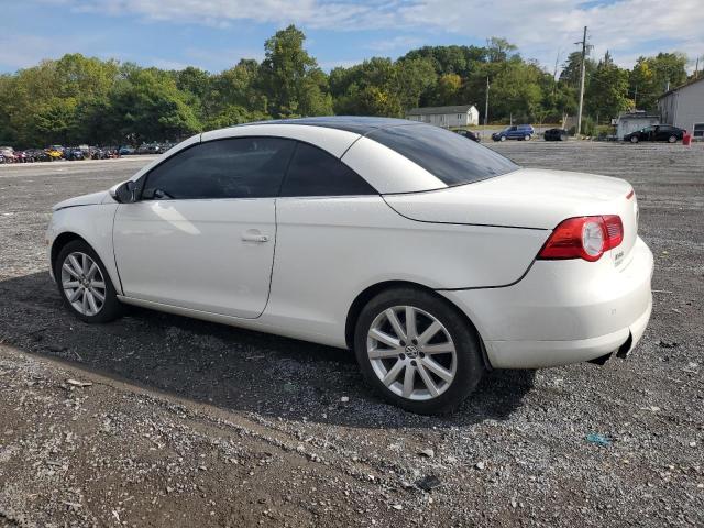 WVWBA7AH7AV022049 - 2010 VOLKSWAGEN EOS TURBO 白色 照片 2