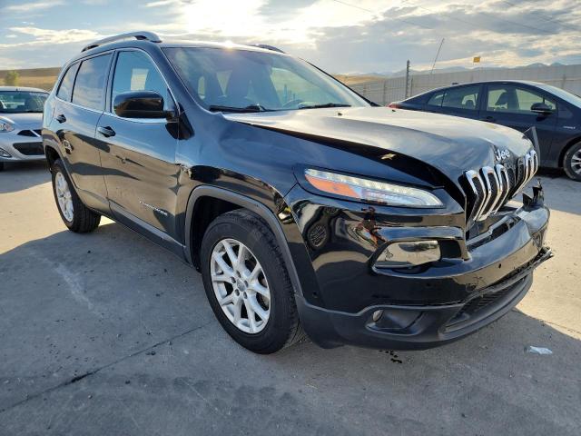 1C4PJLCBXJD565800 - 2018 JEEP CHEROKEE LATITUDE შავი ფოტო 4