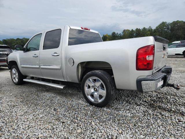 3GCPCSE02BG129320 - 2011 CHEVROLET SILVERADO C1500 LT SILVER photo 2