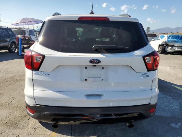 1FMCU9GD3KUC21646 - 2019 FORD ESCAPE SE أبيض صورة 6
