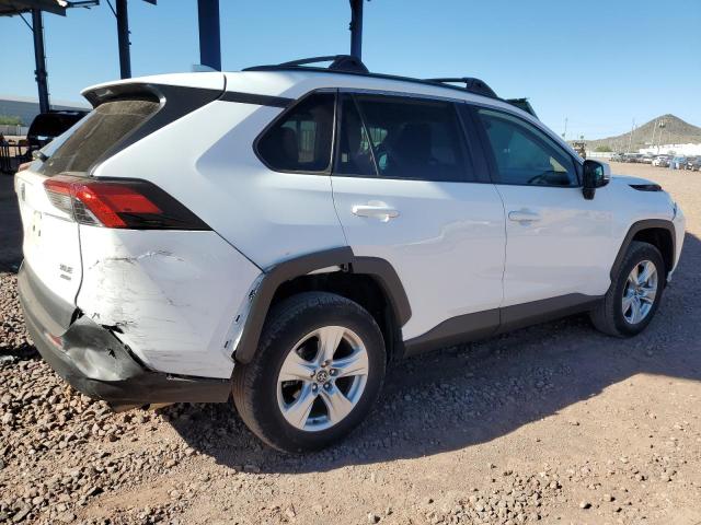 2T3P1RFV7MC161984 - 2021 TOYOTA RAV4 XLE 白色 照片 3
