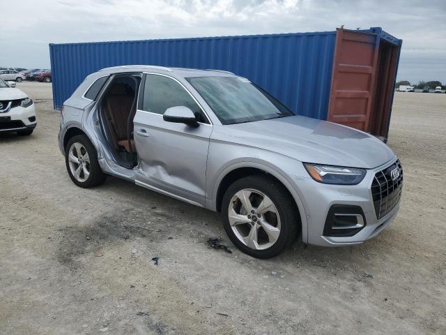 WA1CAAFY4M2099097 - 2021 AUDI Q5 PRESTIGE GRAY photo 4