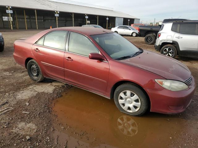 4T1BE30K25U073637 - 2005 TOYOTA CAMRY LE RED photo 4