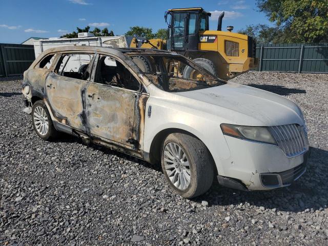 2LMHJ5AT4CBL53317 - 2012 LINCOLN MKT WHITE photo 4