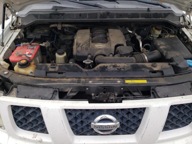 1N6AA06A96N546757 - 2006 NISSAN TITAN XE WHITE photo 11