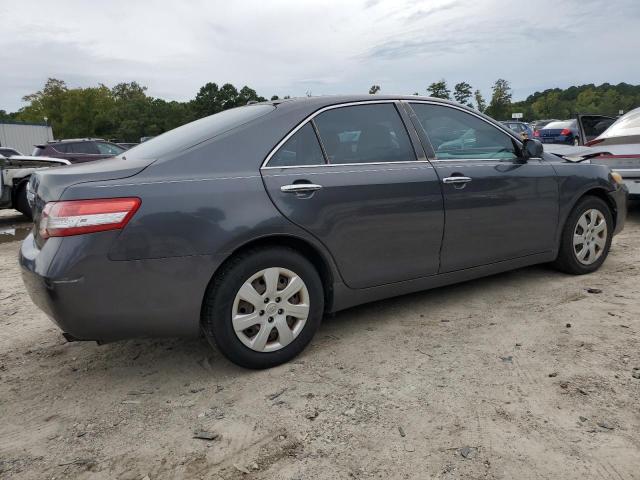 4T1BF3EK7BU123594 - 2011 TOYOTA CAMRY BASE GRAY photo 3