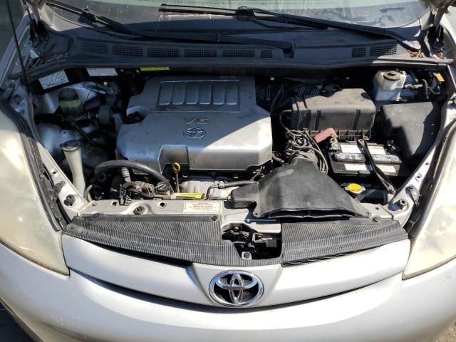 5TDBK23C18S019900 - 2008 TOYOTA SIENNA LE SILVER photo 12