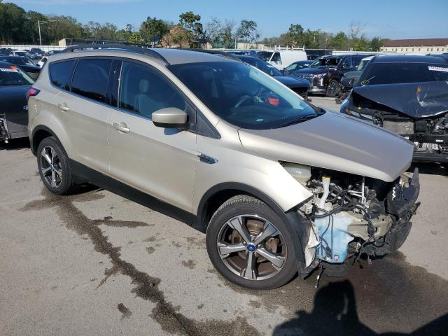 1FMCU0GD2HUE20272 - 2017 FORD ESCAPE SE 米色 照片 4