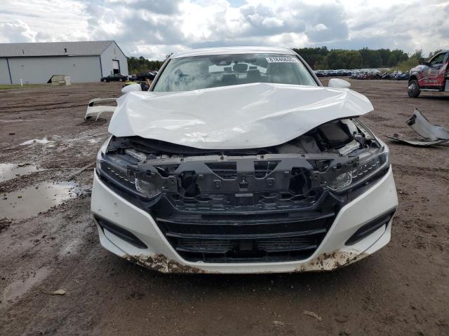 1HGCV1F13KA125139 - 2019 HONDA ACCORD LX WHITE photo 5