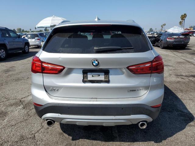 WBXJG7C04M5U33823 - 2021 BMW X1 SDRIVE28I SILVER photo 6