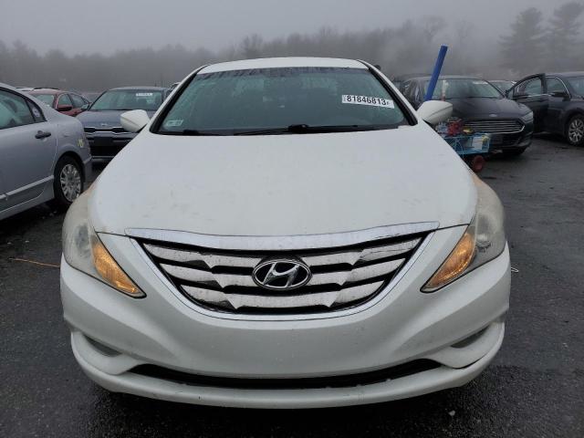 5NPEC4AC7BH303750 - 2011 HYUNDAI SONATA SE WHITE photo 5