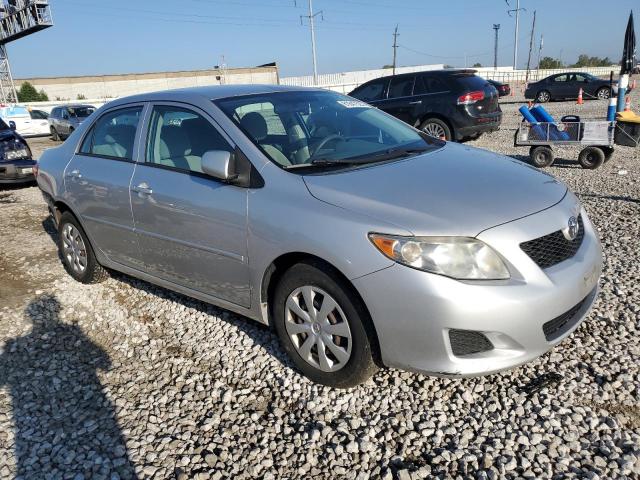 2T1BU4EE3AC386915 - 2010 TOYOTA COROLLA BASE ვერცხლისფერი ფოტო 4