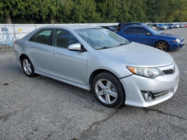 4T1BF1FK2EU857146 - 2014 TOYOTA CAMRY L SILVER photo 4