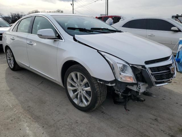 2G61M5S36G9209419 - 2016 CADILLAC XTS LUXURY COLLECTION WHITE photo 4