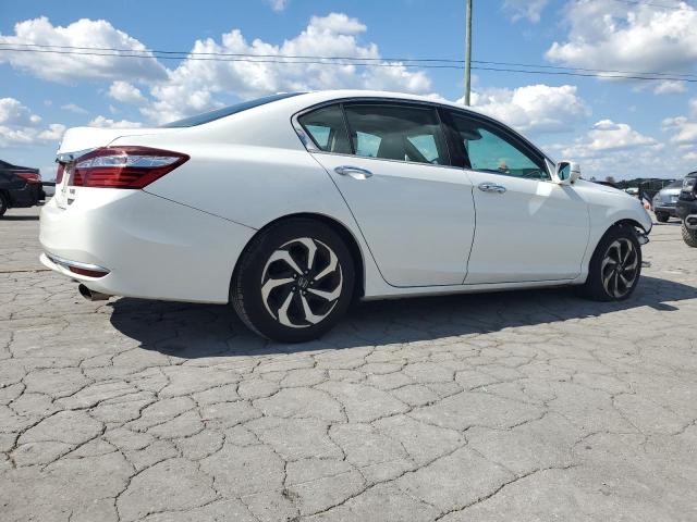 1HGCR3F05HA022661 - 2017 HONDA ACCORD EXL WHITE photo 3