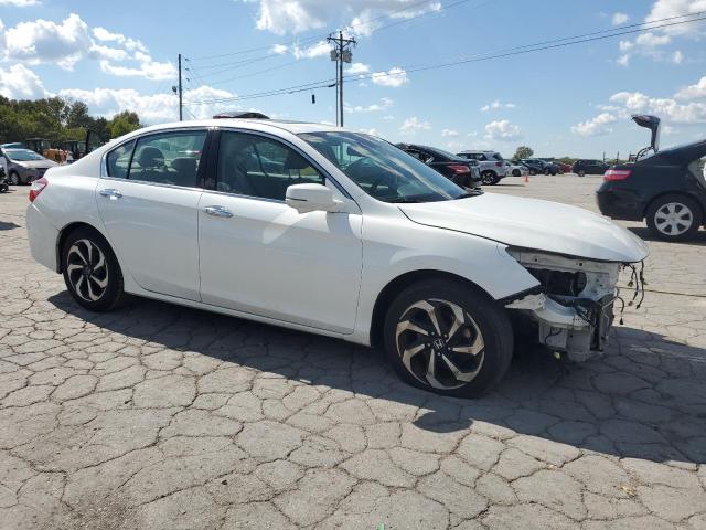 1HGCR3F05HA022661 - 2017 HONDA ACCORD EXL WHITE photo 4