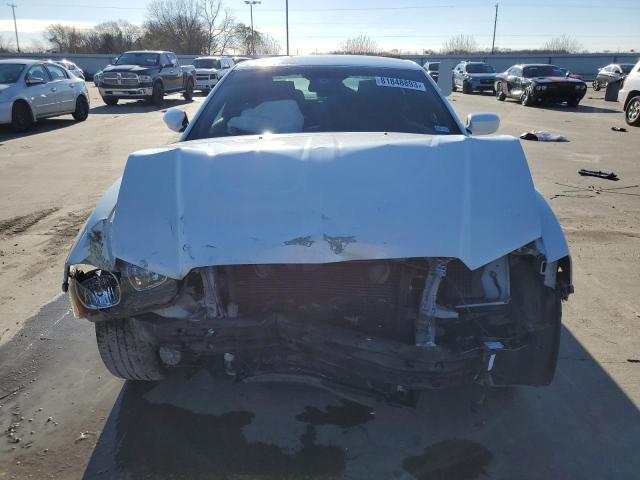 2C3CDXBG0DH545318 - 2013 DODGE CHARGER SE WHITE photo 5