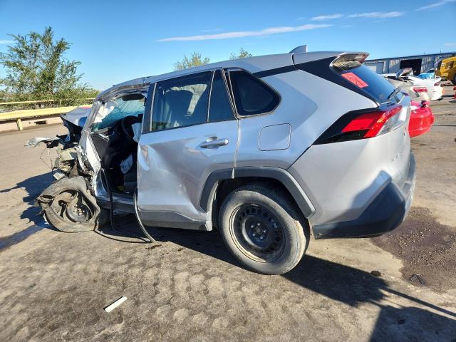 2T3F1RFV5NW312400 - 2022 TOYOTA RAV4 LE SILVER photo 2