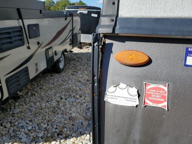 4X4CFS617KD182292 - 2019 WILDWOOD FLAGSTAFF GRAY photo 9