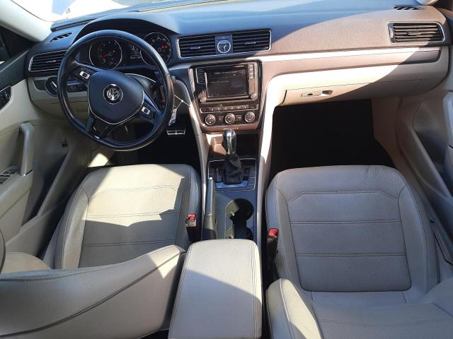 1VWDT7A38HC044944 - 2017 VOLKSWAGEN PASSAT R-LINE Grau Foto 8